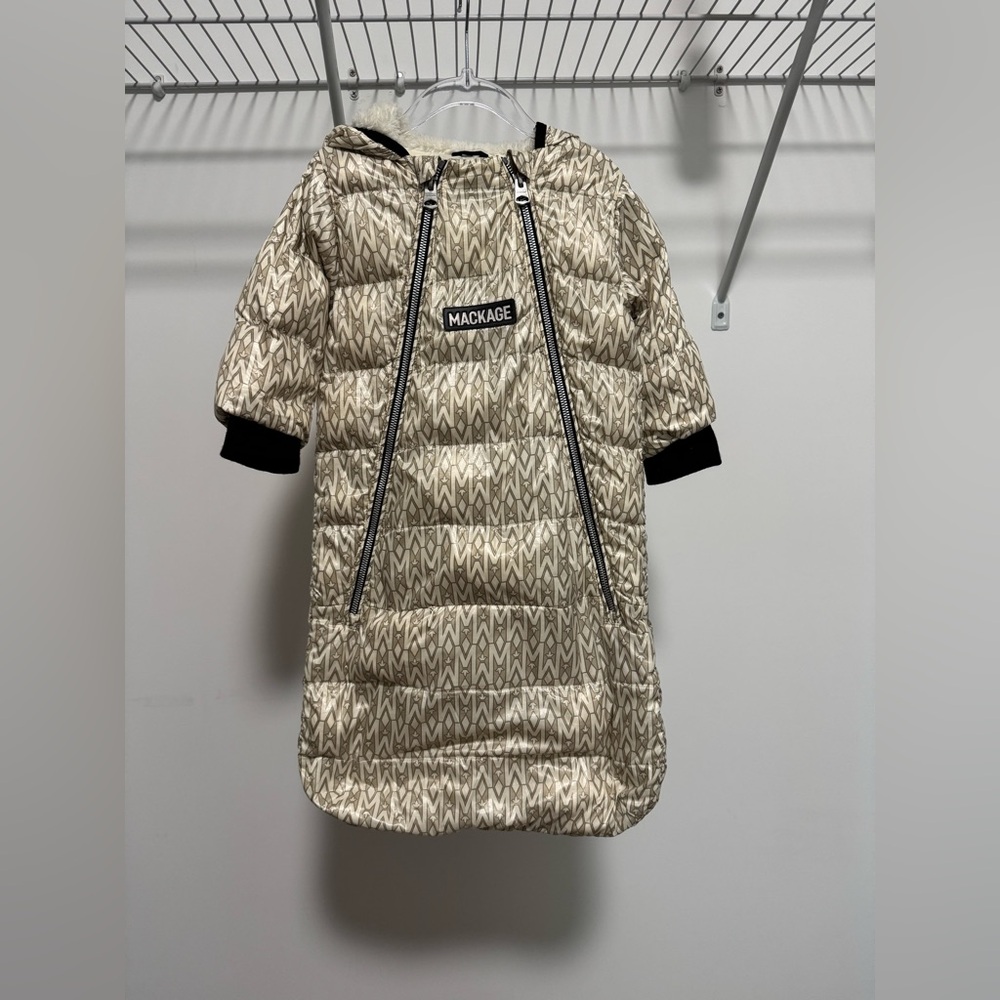 MACKAGE BABY ALLIE CREAM MONOGRAM DOWN BUNTING SNOWSUIT SIZE 6m